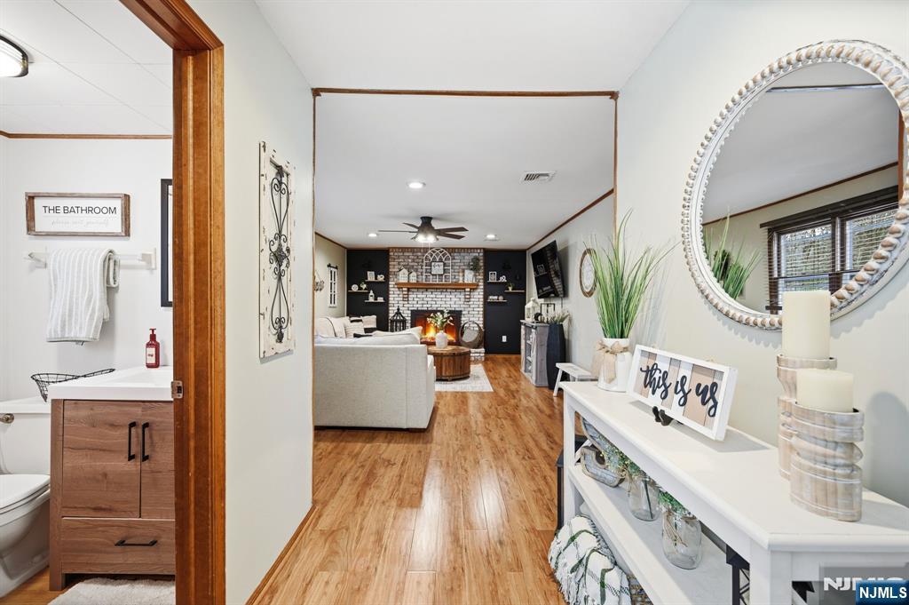 6 Robin Drive Oak Ridge, NJ 07438 - Photo 19 of 49