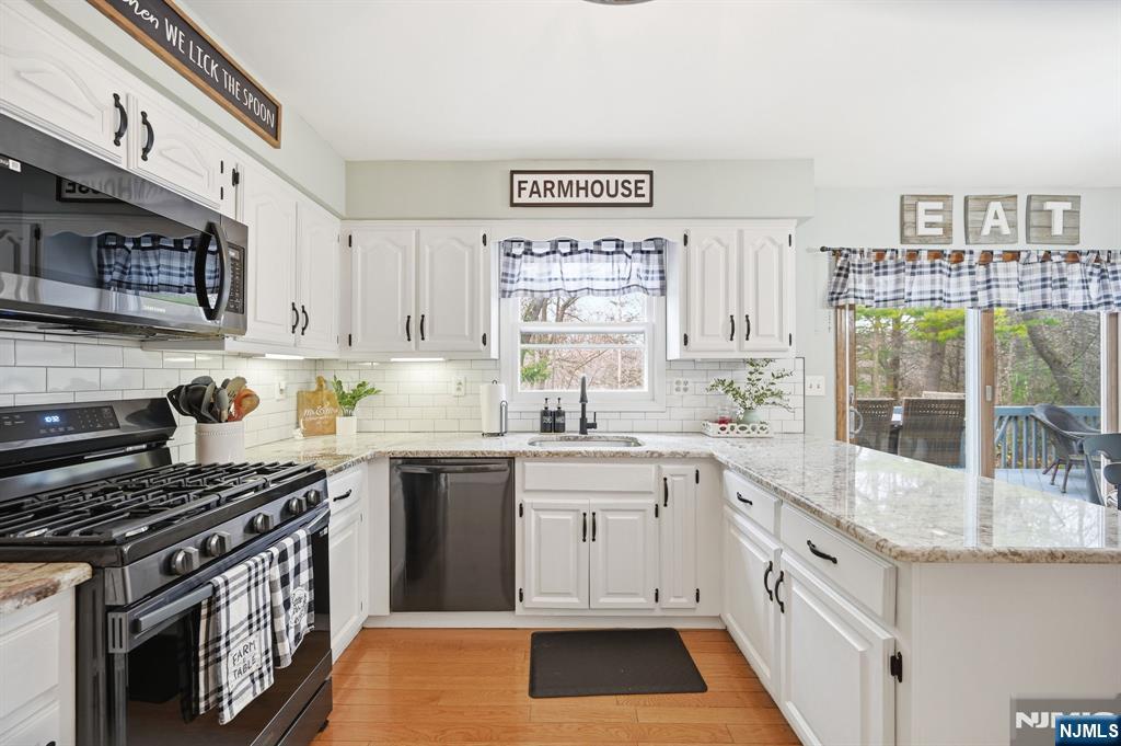 6 Robin Drive Oak Ridge, NJ 07438 - Photo 24 of 49