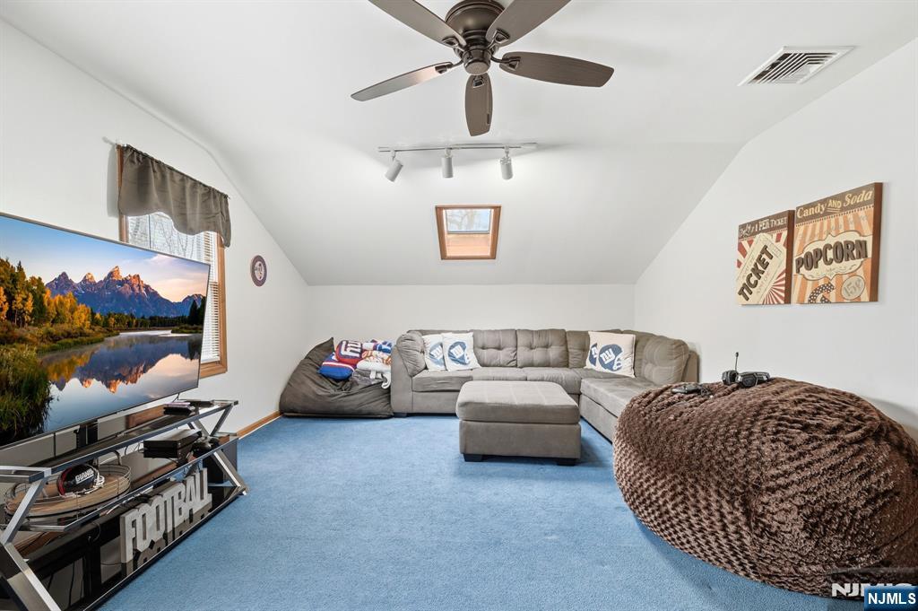 6 Robin Drive Oak Ridge, NJ 07438 - Photo 32 of 49