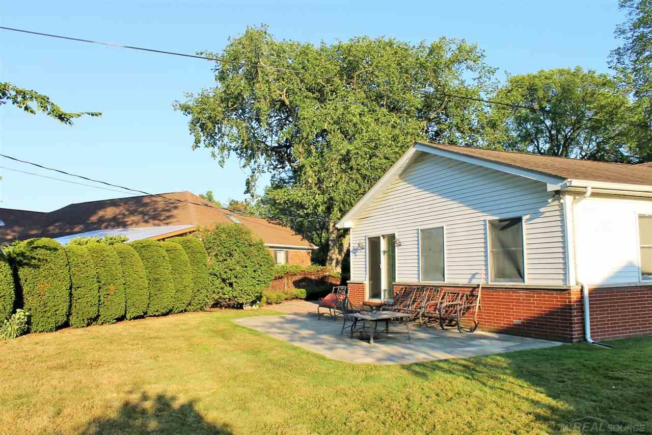 954 South Renaud Road Grosse Pointe Woods, MI 48236 - Photo 40 of 46