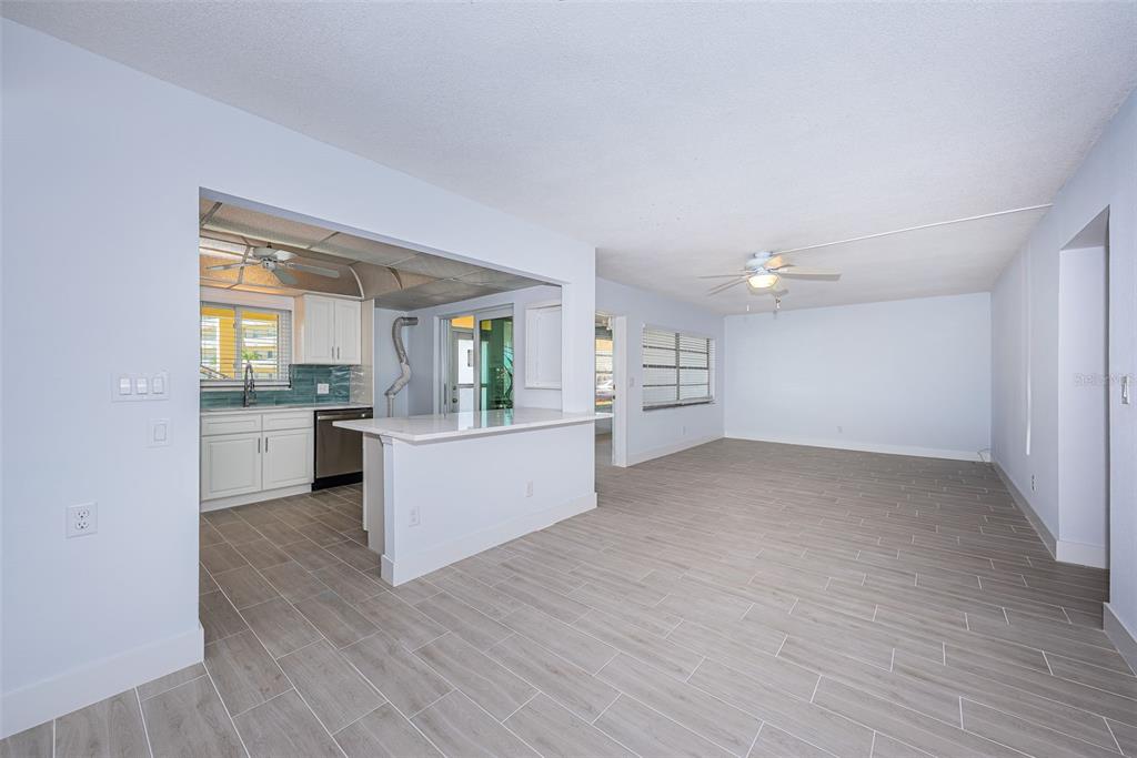 4700 Cove Circle, Unit 110 St. Petersburg, FL 33708 - Photo 21 of 58
