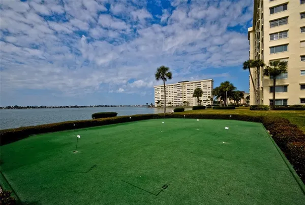 $215,000 | 4700 Cove Circle, Unit 110, St. Petersburg, FL 33708