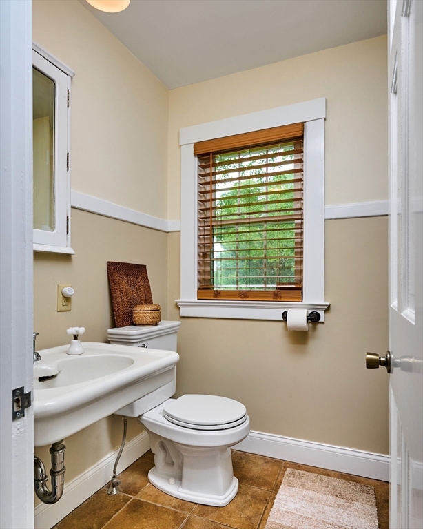 120 Hockanum Road Hadley, MA 01035 - Photo 16 of 40