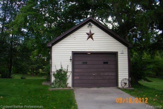 6894 Jefferson Rd 002.jpg