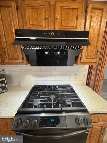 $2,650 | 168 Edge Avenue, New Castle, DE 19720