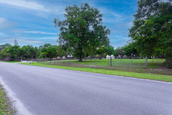 $4,500 | 17280 Hammock Lane, Port St. Lucie, FL 34987