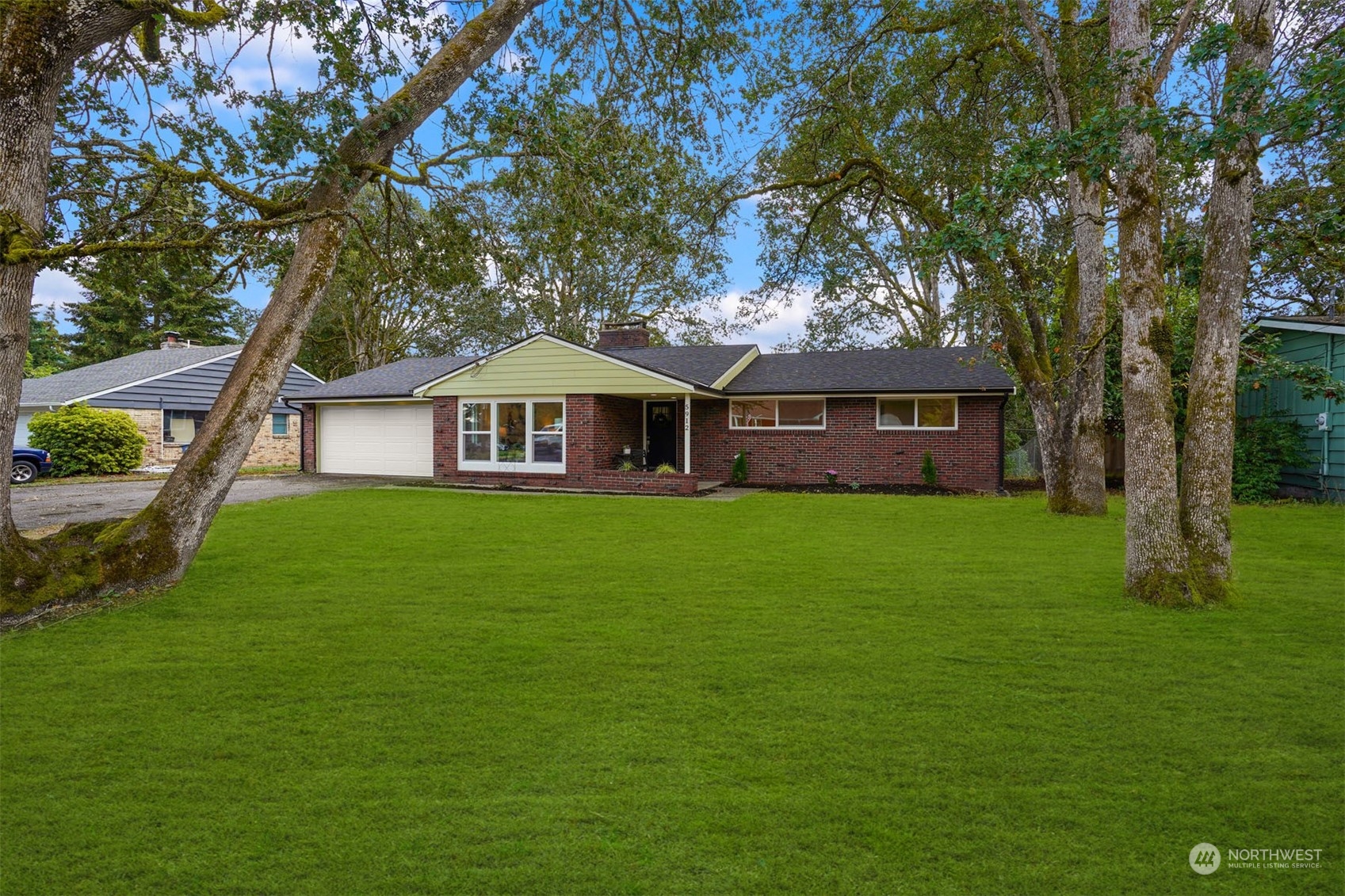 5912 86th Street Southwest Lakewood, WA 98499 - Photo 2 of 30