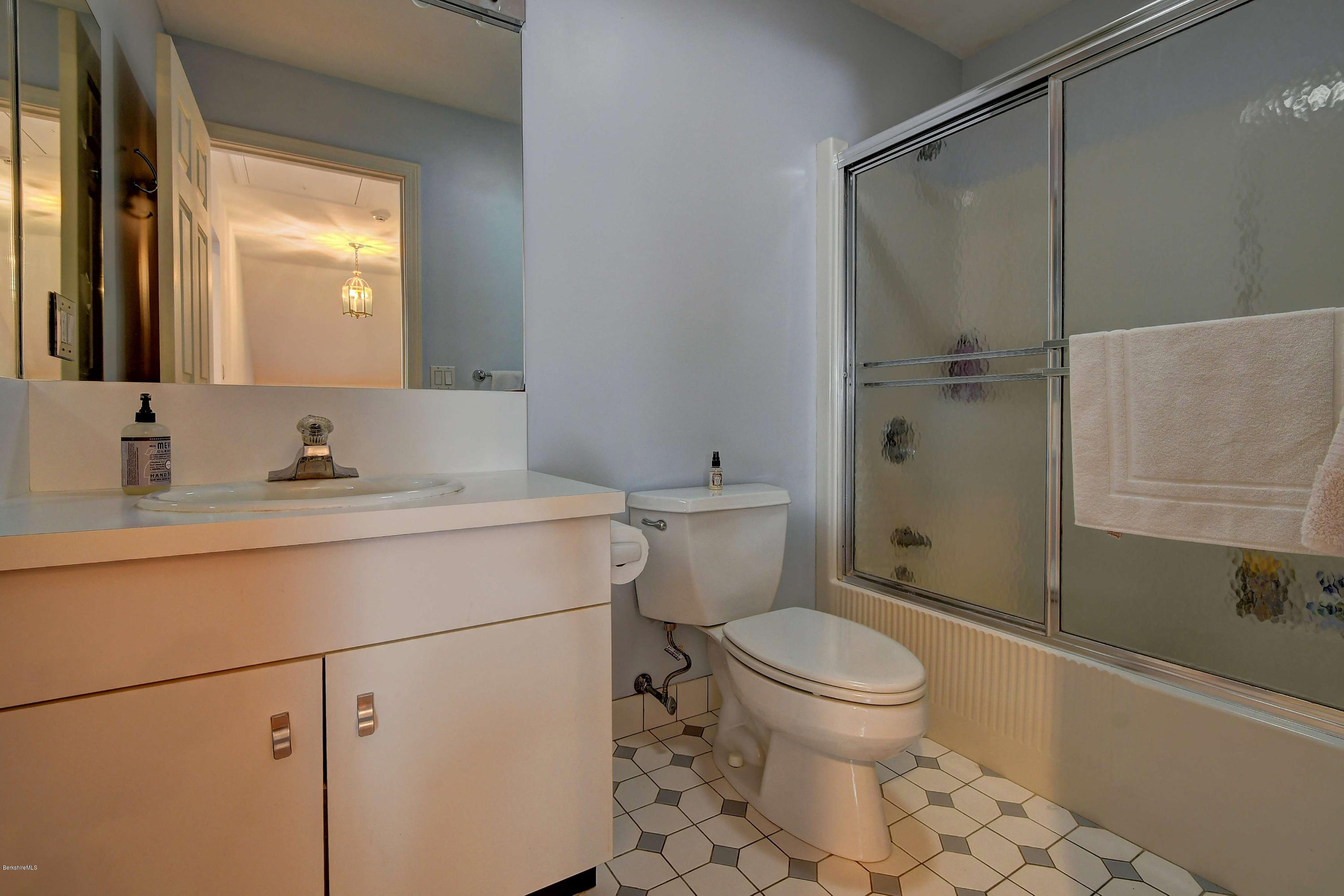 19 W Road Alford, MA 01230 - Photo 14 of 34 2501 Bathroom