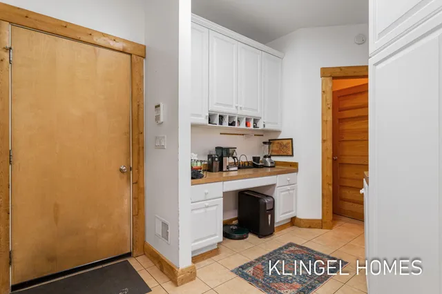 $895,000 | 6290 Scenic Woods Circle North, Muskegon, MI 49445