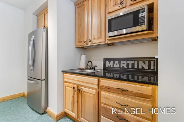 $895,000 | 6290 Scenic Woods Circle North, Muskegon, MI 49445