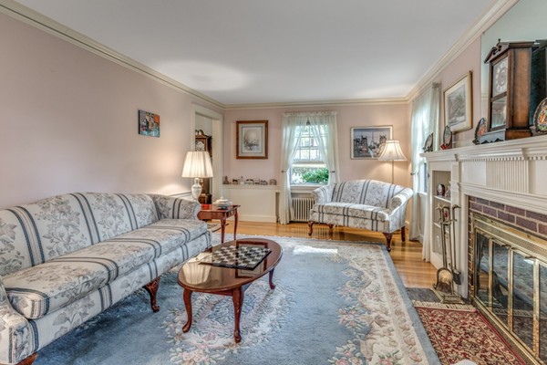 4 Conrad Road Melrose, MA 02176 - Photo 12 of 30 Gallery Image 12