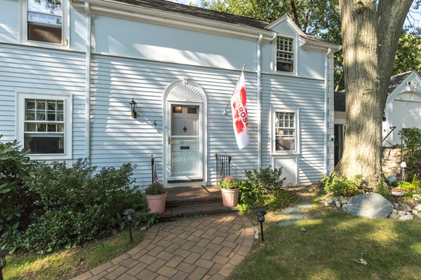 4 Conrad Road Melrose, MA 02176 - Photo 6 of 30 Gallery Image 6