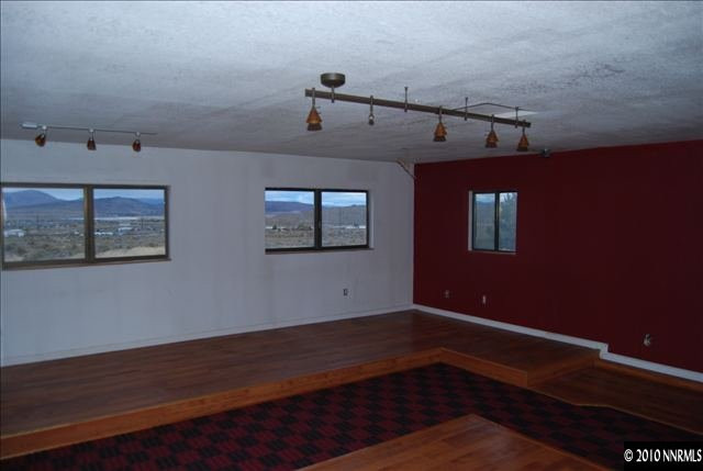 8495 Mohawk Lane Reno, NV 89506 - Photo 10 of 13 Photo 10