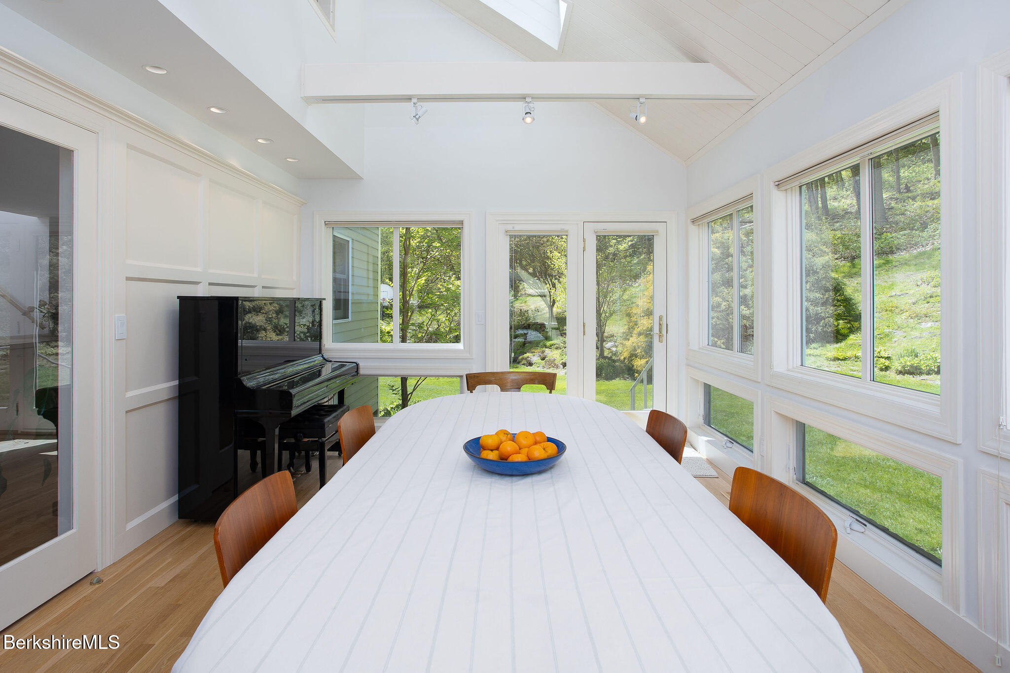 109 Under Mountain Road Lenox, MA 01240 - Photo 24 of 53 0033