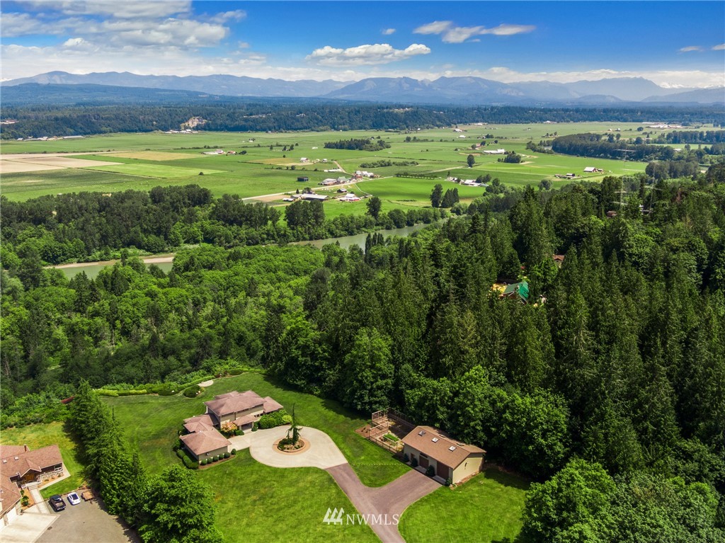 6823 Silvana Terrace Road Stanwood, WA 98292 - Photo 4 of 40 Gallery Image 4
