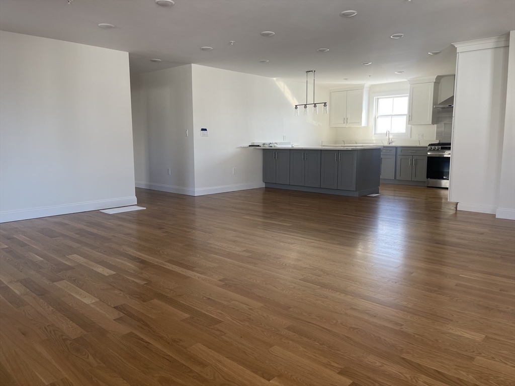 40 Everett Street, Unit 2 Everett, MA 02149 - Photo 10 of 33