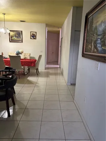 $3,800 | 6993 West 5th Court, Unit 6993, Hialeah, FL 33014