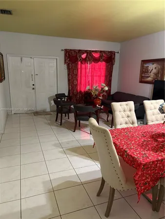 $3,800 | 6993 West 5th Court, Unit 6993, Hialeah, FL 33014