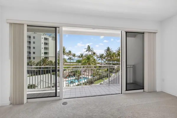 $1,350,000 | 1660 Jimmy Buffett Mem Highway, Unit 222, Jupiter, FL 33477