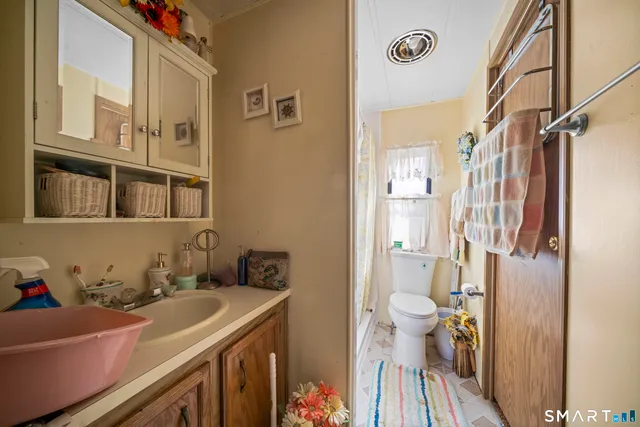 $84,990 | 252 Old Canterbury Turnpike, Norwich, CT 06360