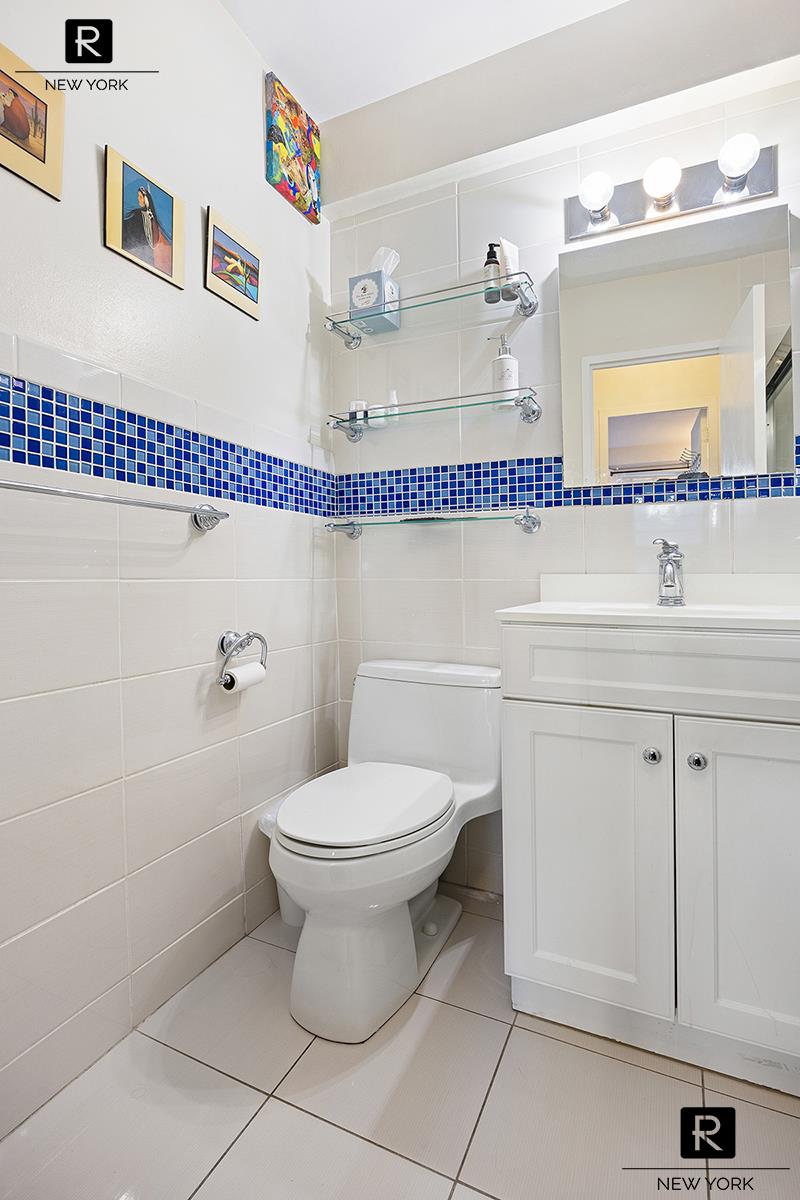 363 East 76th Street, Unit 8K Manhattan, NY 10021 - Photo 7 of 12 Bathroom