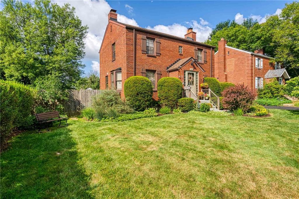 414 Jefferson Road Pittsburgh, PA 15235 - Photo 2 of 25 Gallery Image 2