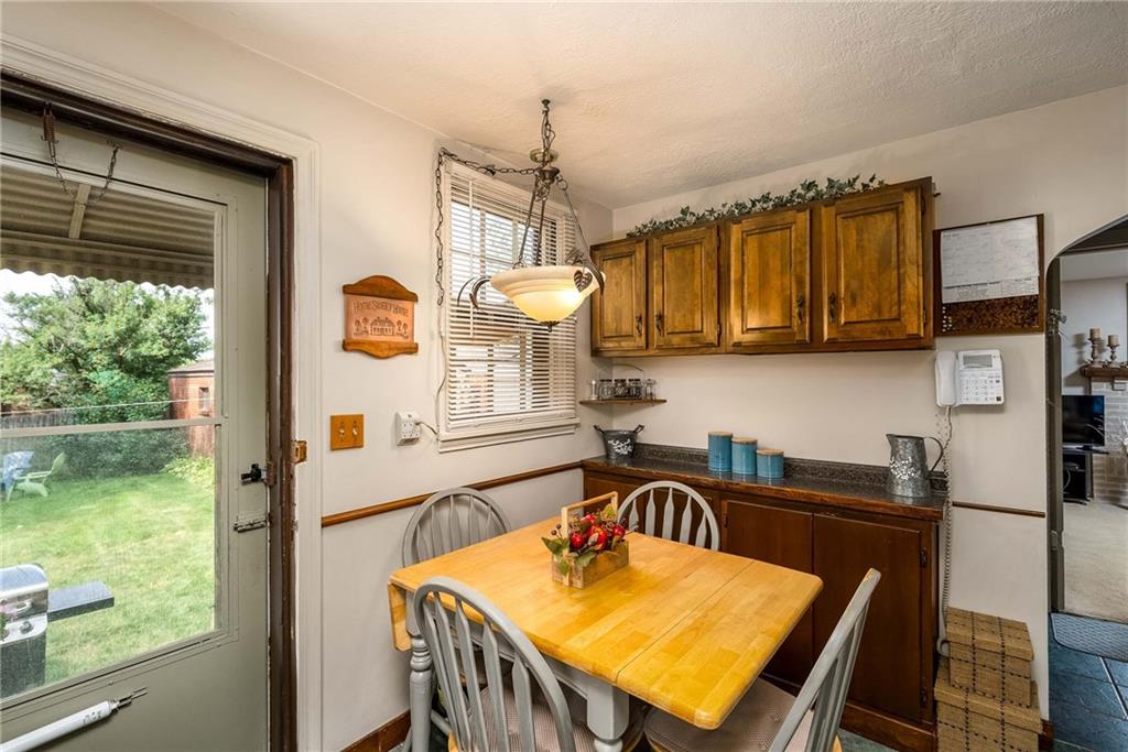 414 Jefferson Road Pittsburgh, PA 15235 - Photo 16 of 25 Gallery Image 16