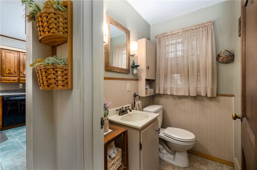 414 Jefferson Road Pittsburgh, PA 15235 - Photo 17 of 25 Gallery Image 17