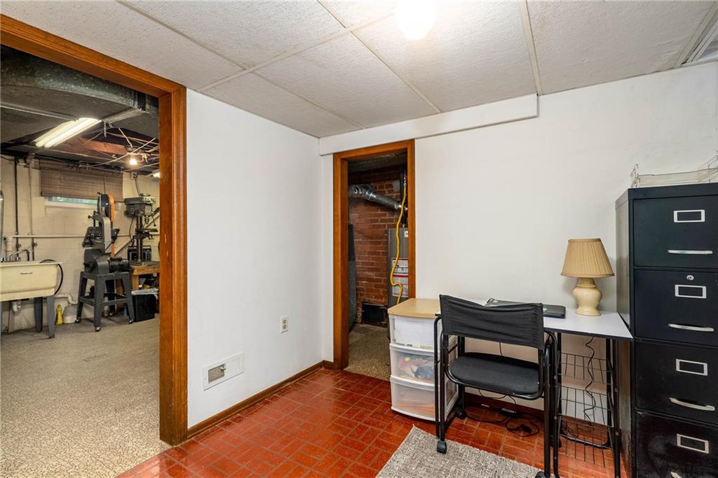 414 Jefferson Road Pittsburgh, PA 15235 - Photo 24 of 25 Gallery Image 24