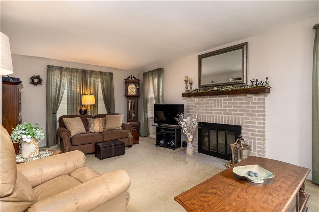414 Jefferson Road Pittsburgh, PA 15235 - Photo 8 of 25 Gallery Image 8