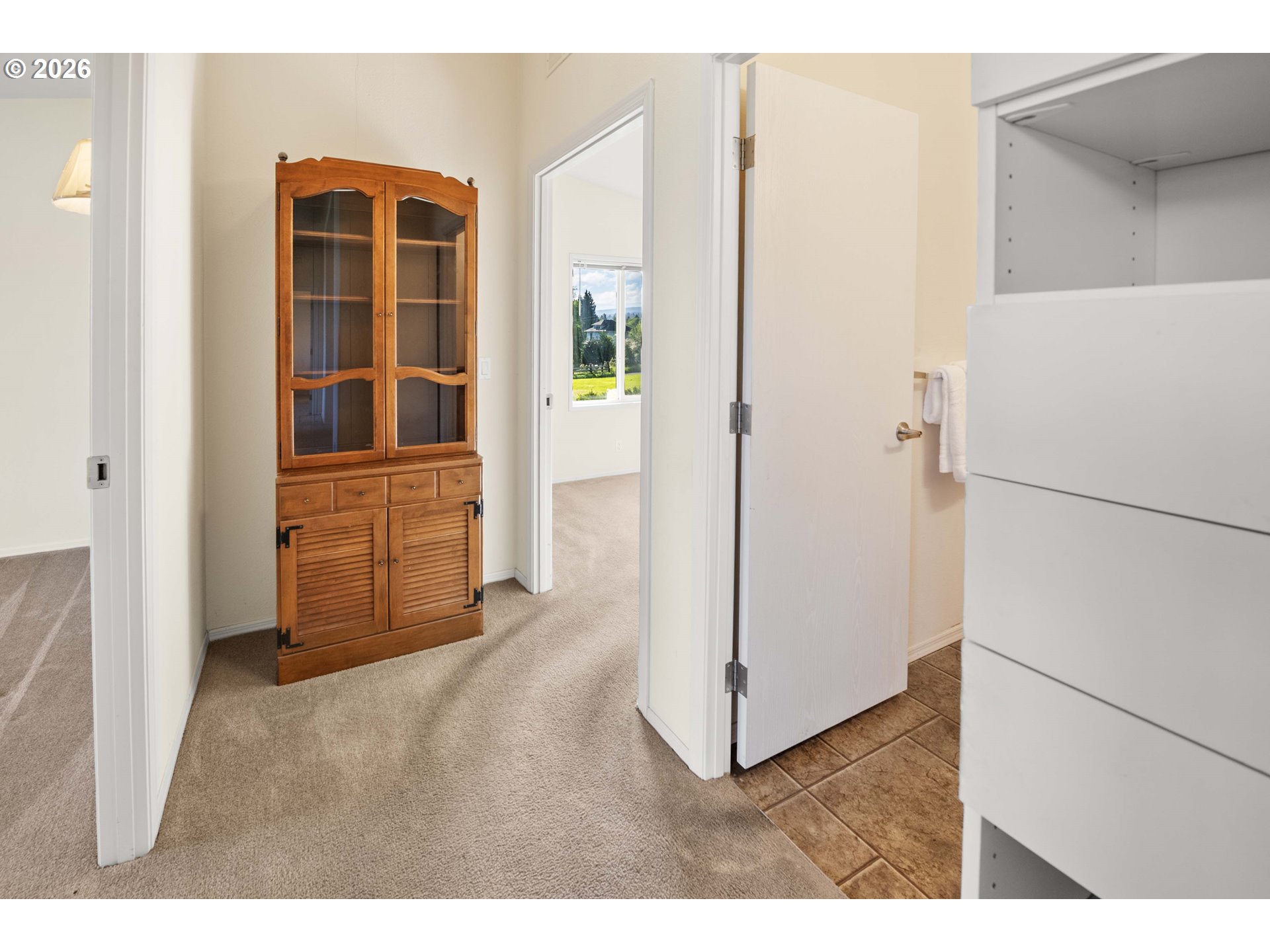 93228 Knappa Platt Road Astoria, OR 97103 - Photo 22 of 46 Hallway