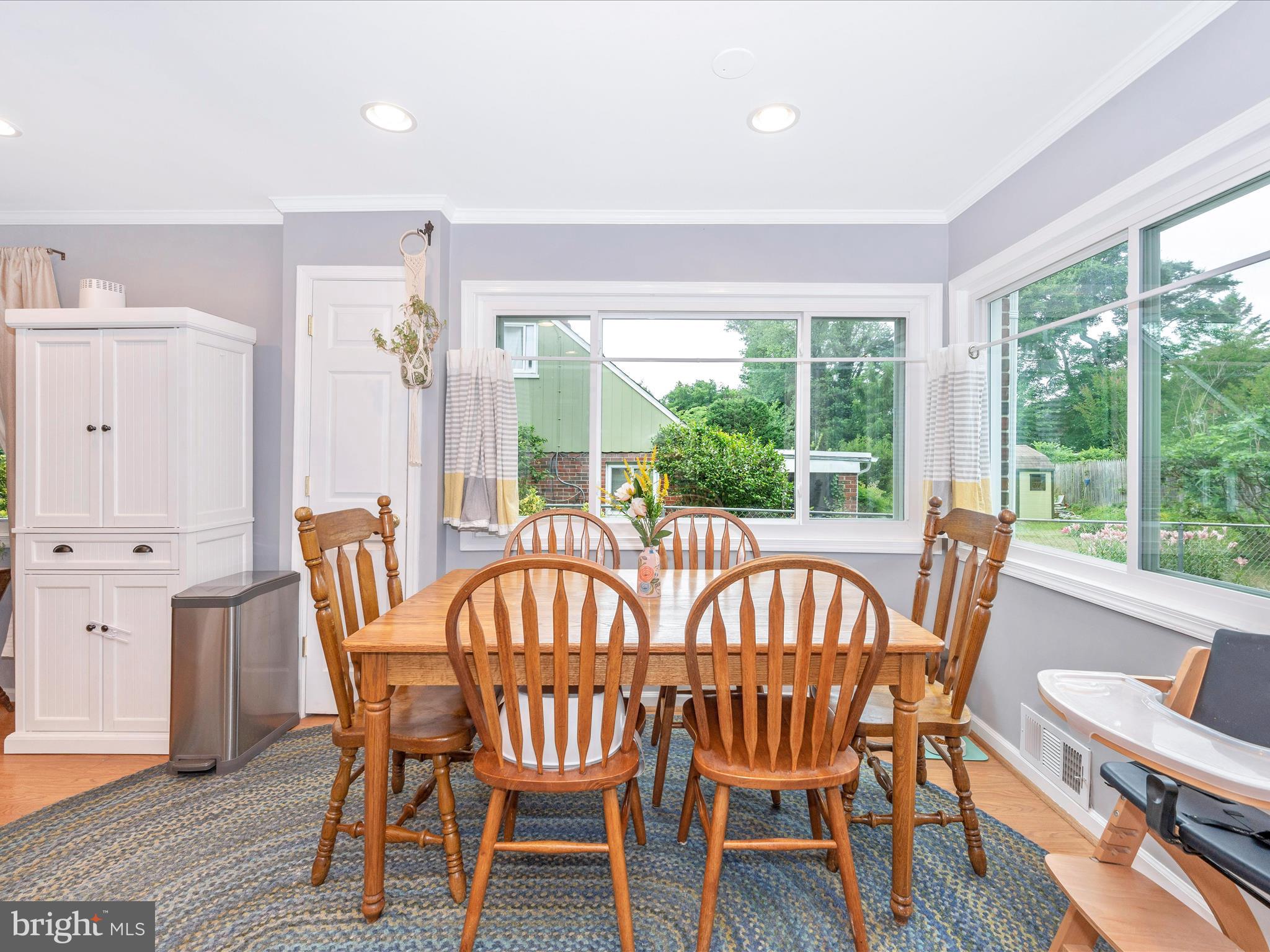 9814 Cottrell Terrace Silver Spring, MD 20903 - Photo 11 of 48 Dining Area