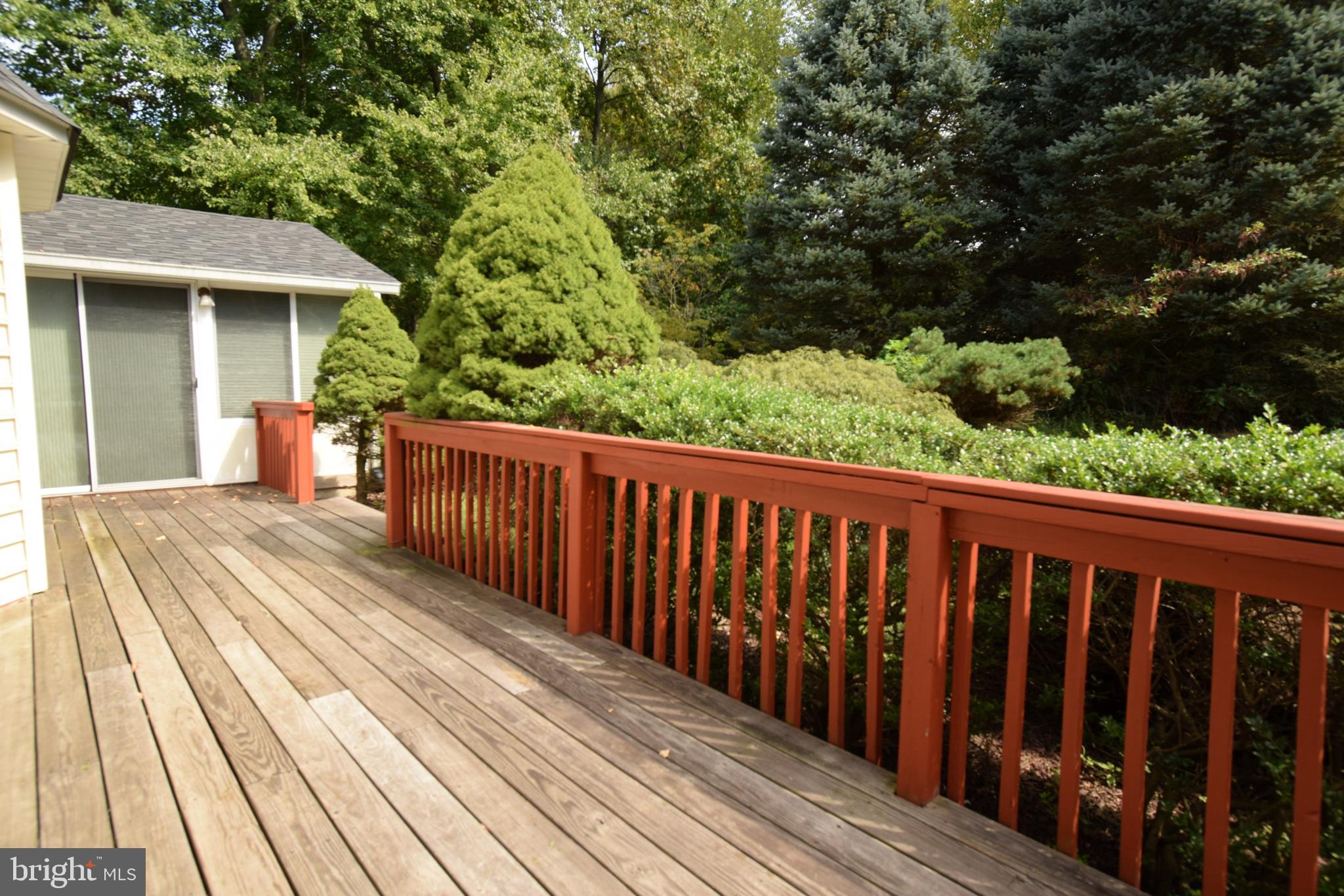 5 Montague Road Newark, DE 19713 - Photo 15 of 37 Deck off family room