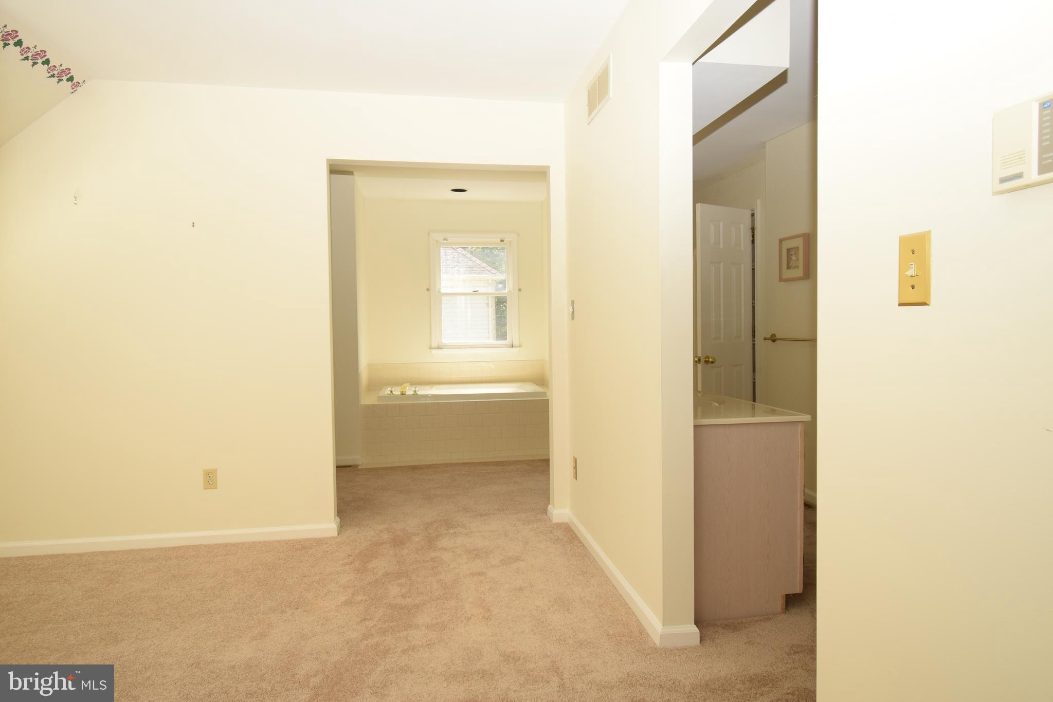 5 Montague Road Newark, DE 19713 - Photo 21 of 37 Master suite