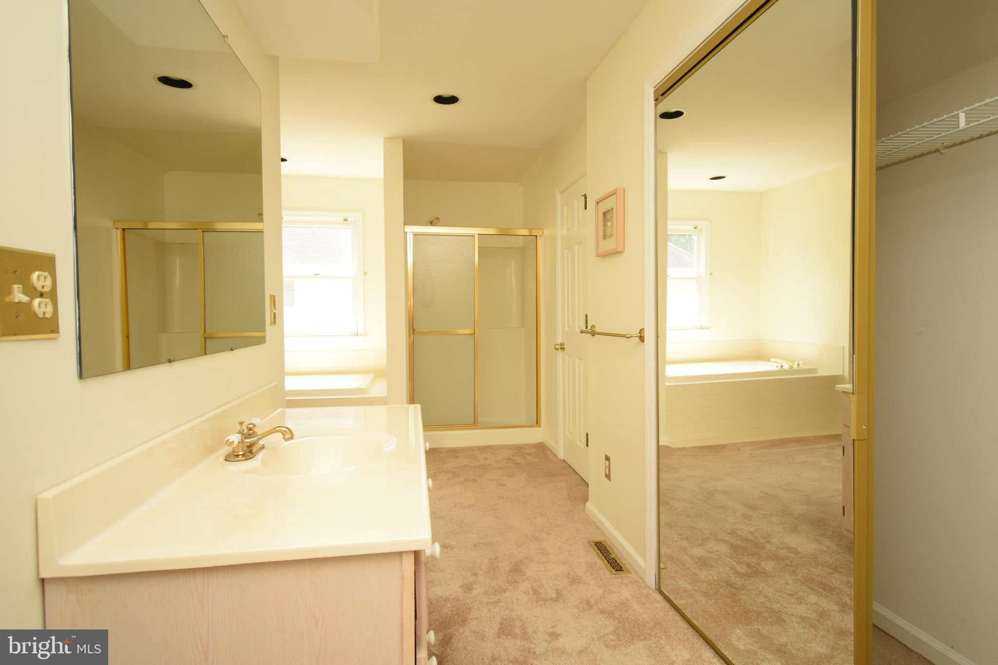 5 Montague Road Newark, DE 19713 - Photo 23 of 37 Four piece master bath