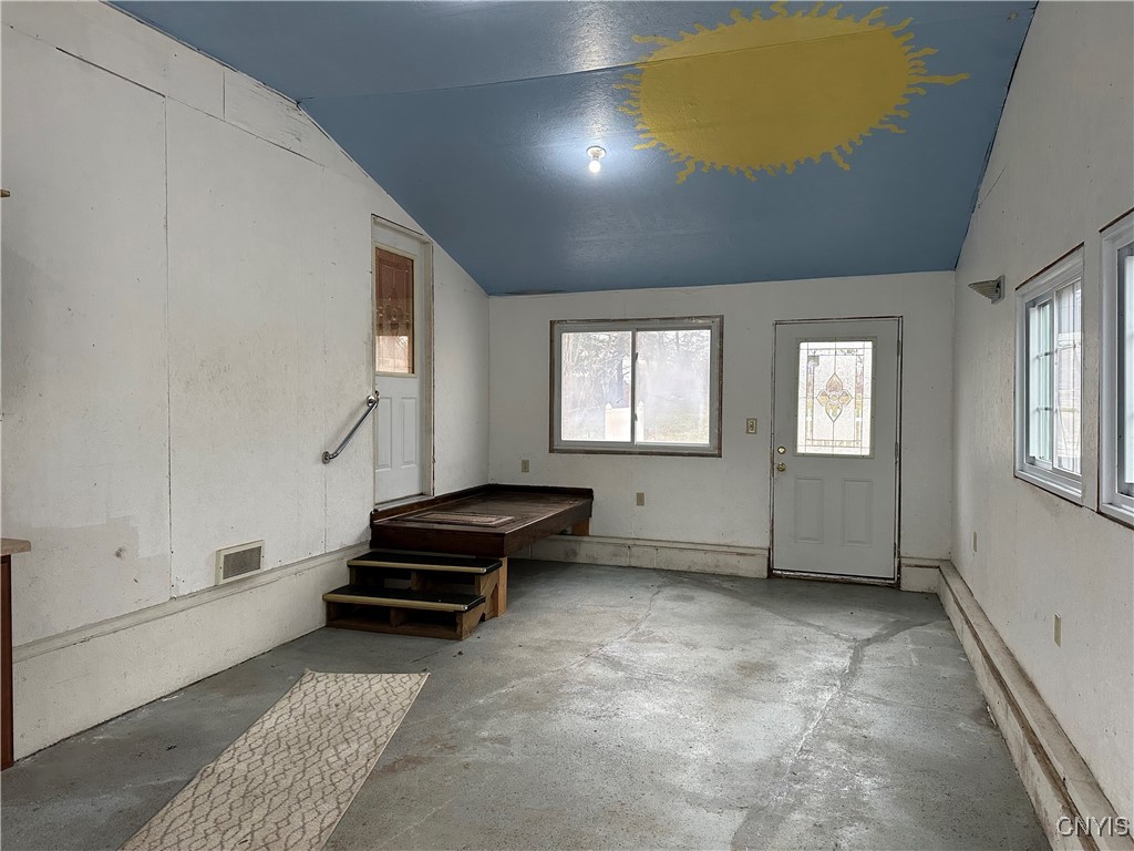 7336 Wheatley Road Cicero, NY 13057 - Photo 17 of 26