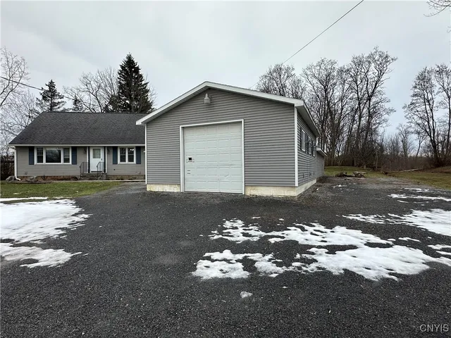 $2,700 | 7336 Wheatley Road, Cicero, NY 13057