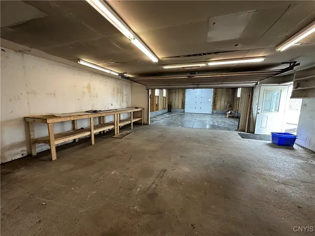 $2,700 | 7336 Wheatley Road, Cicero, NY 13057