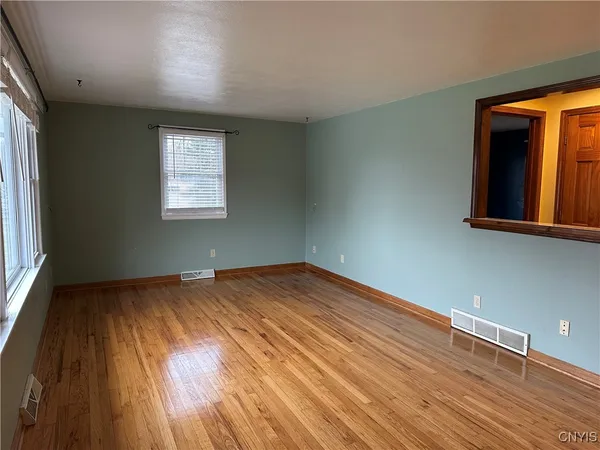 $1,950 | 7336 Wheatley Road, Cicero, NY 13057