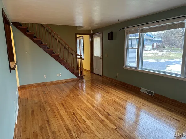 $1,950 | 7336 Wheatley Road, Cicero, NY 13057