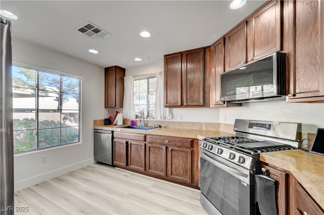 7310 Camrose Ridge Place, Unit 101 Las Vegas, NV 89149 - Photo 11 of 34