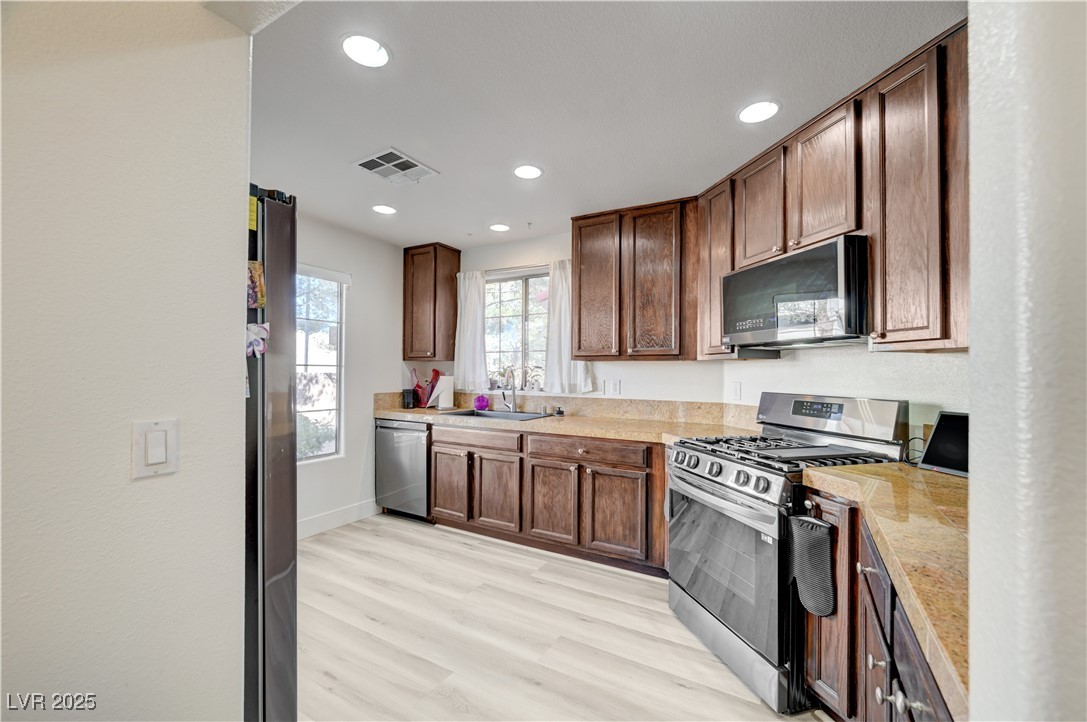 7310 Camrose Ridge Place, Unit 101 Las Vegas, NV 89149 - Photo 9 of 34