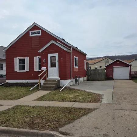 $185,000 | 1123 Marian Street, Winona, MN 55987