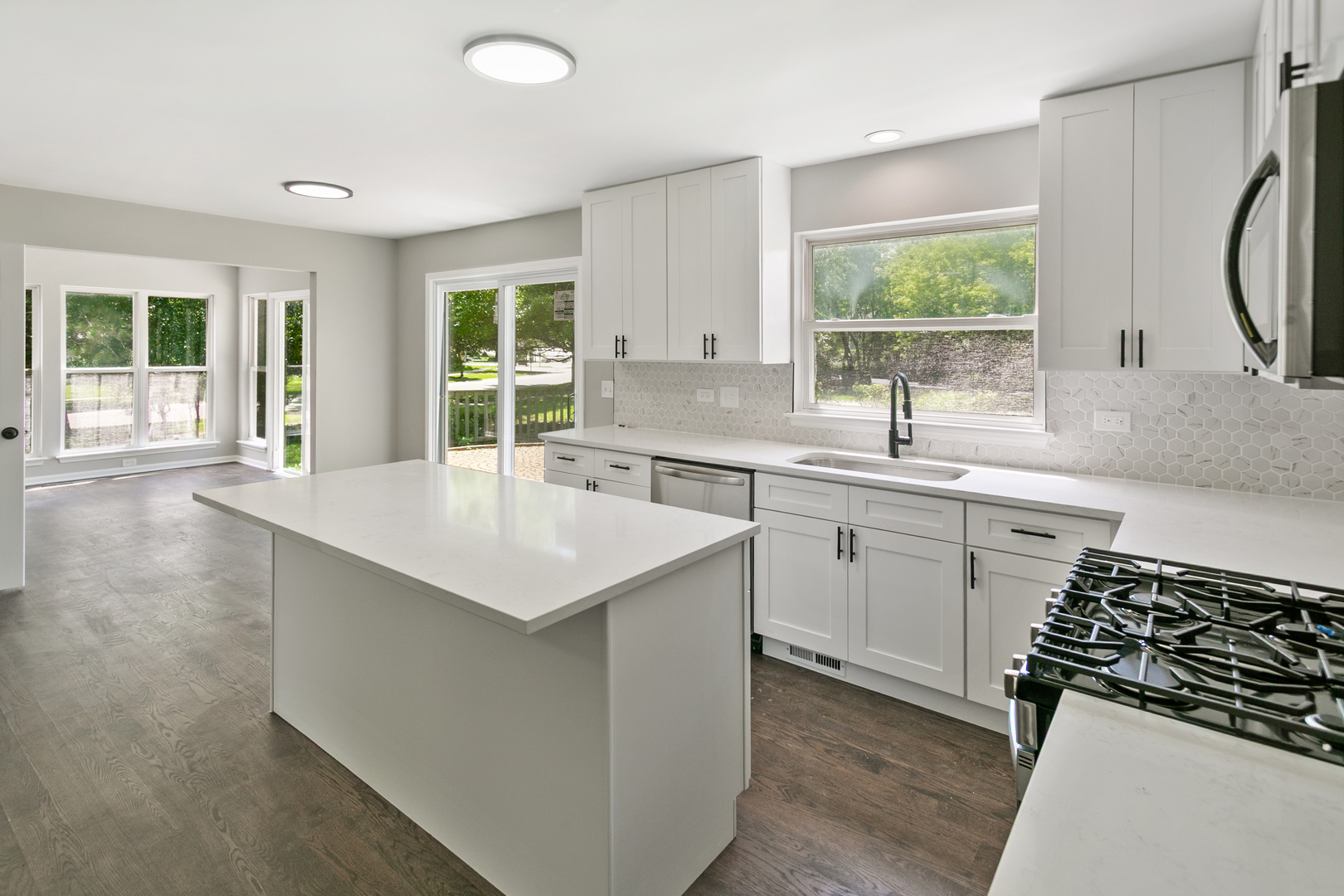 600 Brookstone Road Grayslake, IL 60030 - Photo 16 of 33