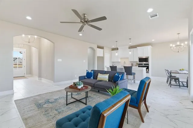 $325,000 | 498 Cumberland Trail, Jacksboro, TX 76458