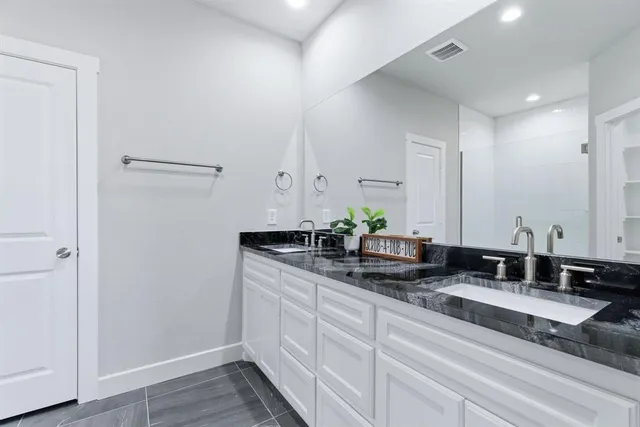 $325,000 | 498 Cumberland Trail, Jacksboro, TX 76458