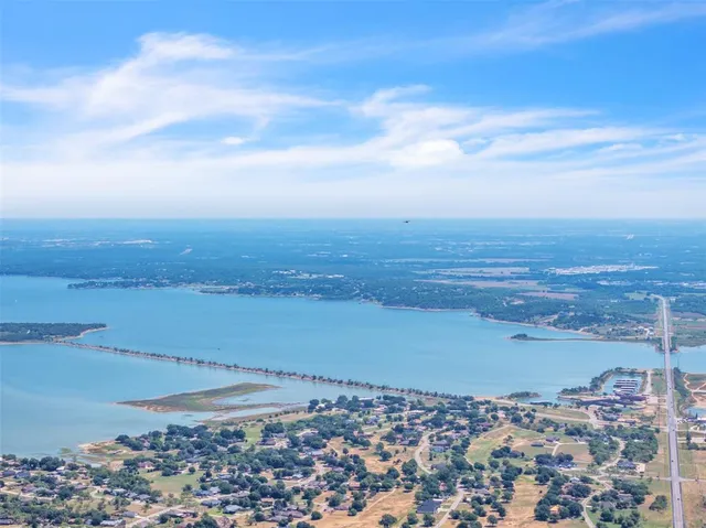 $325,000 | 498 Cumberland Trail, Jacksboro, TX 76458