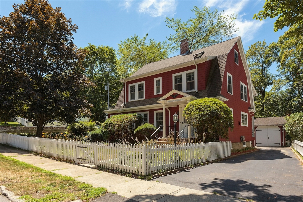 70 Woodside Road Winchester, MA 01890 - Photo 2 of 40 Gallery Image 2