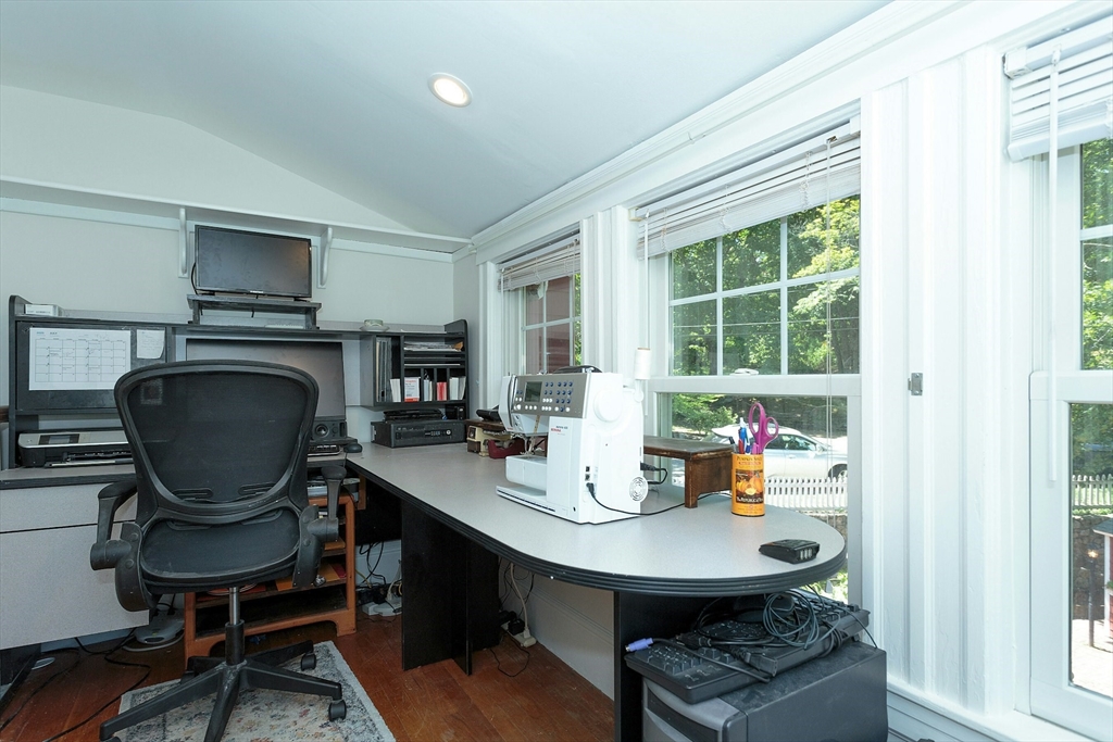 70 Woodside Road Winchester, MA 01890 - Photo 24 of 40 Gallery Image 24