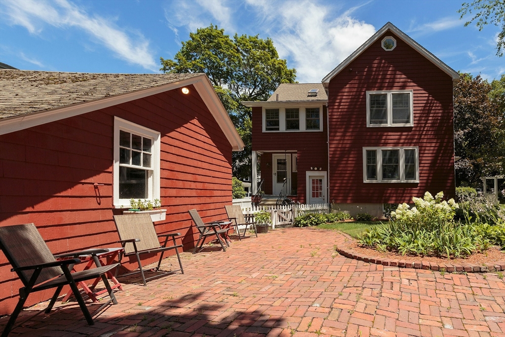 70 Woodside Road Winchester, MA 01890 - Photo 39 of 40 Gallery Image 39